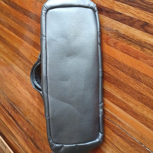 Tommy Hilfiger Baguette Purse - Picture 5 of 11